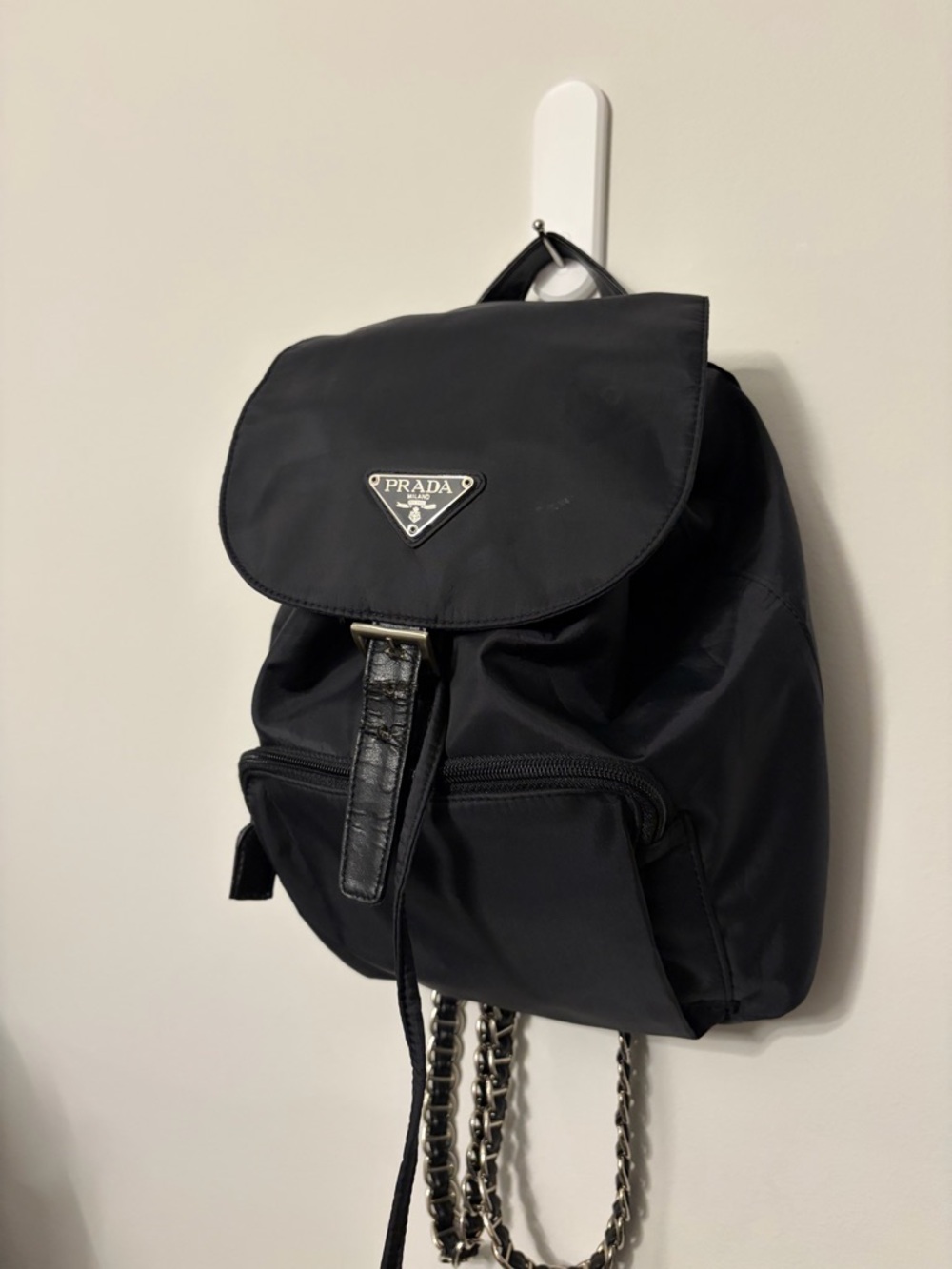 Vintage Prada Black tessuto Nylon Drawstring Backpack
